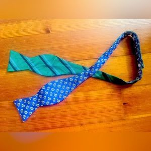 Brooks Brothers Reversible Bow Tie